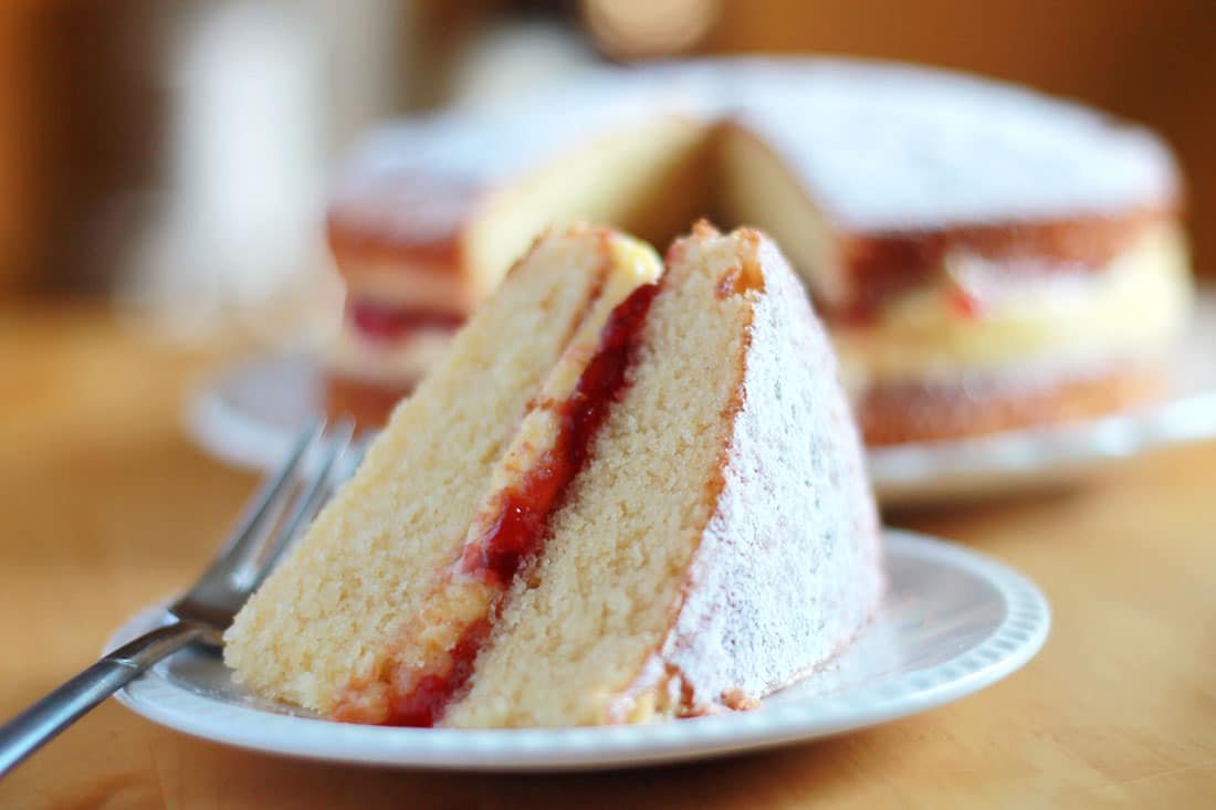 Victoria Sponge Cake With Butter Cream Erren s Kitchen victoria-sponge-cake-recipe