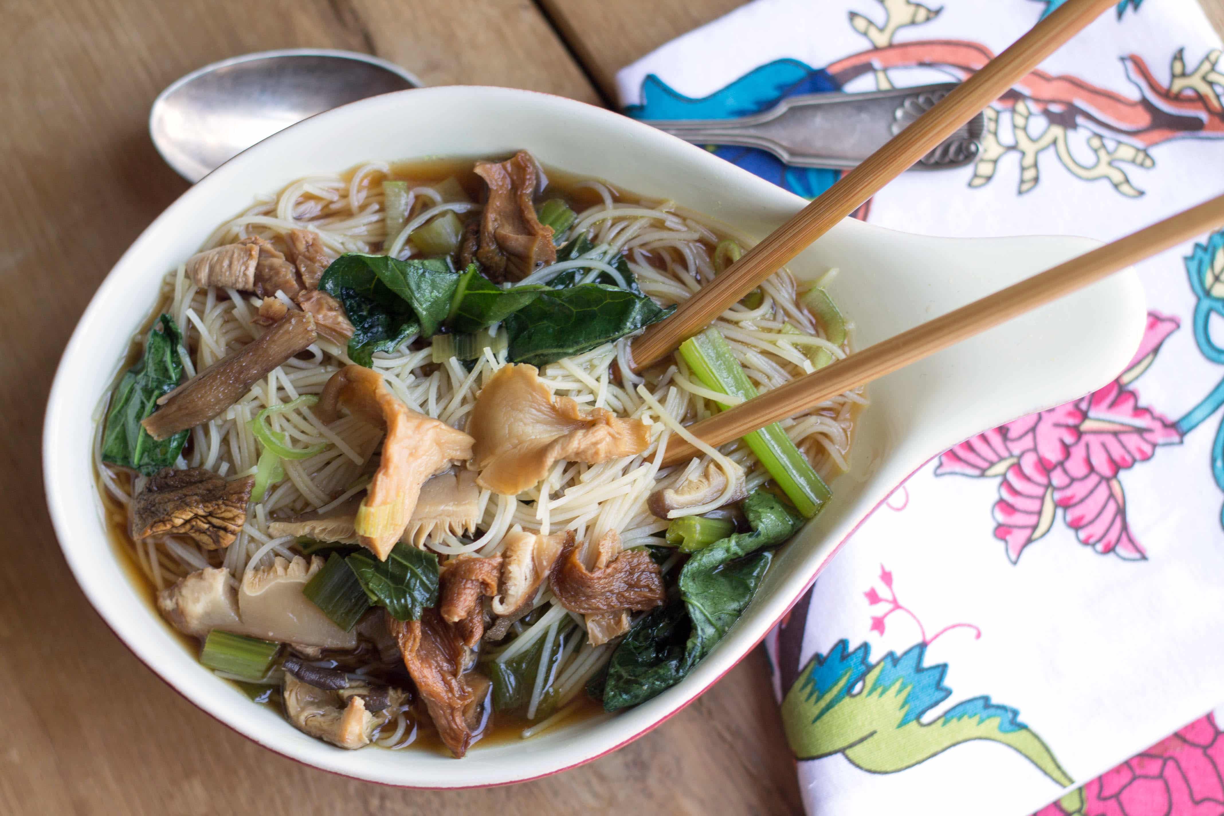 Chinese Mushroom Noodle Soup - Erren&amp;#39;s Kitchen