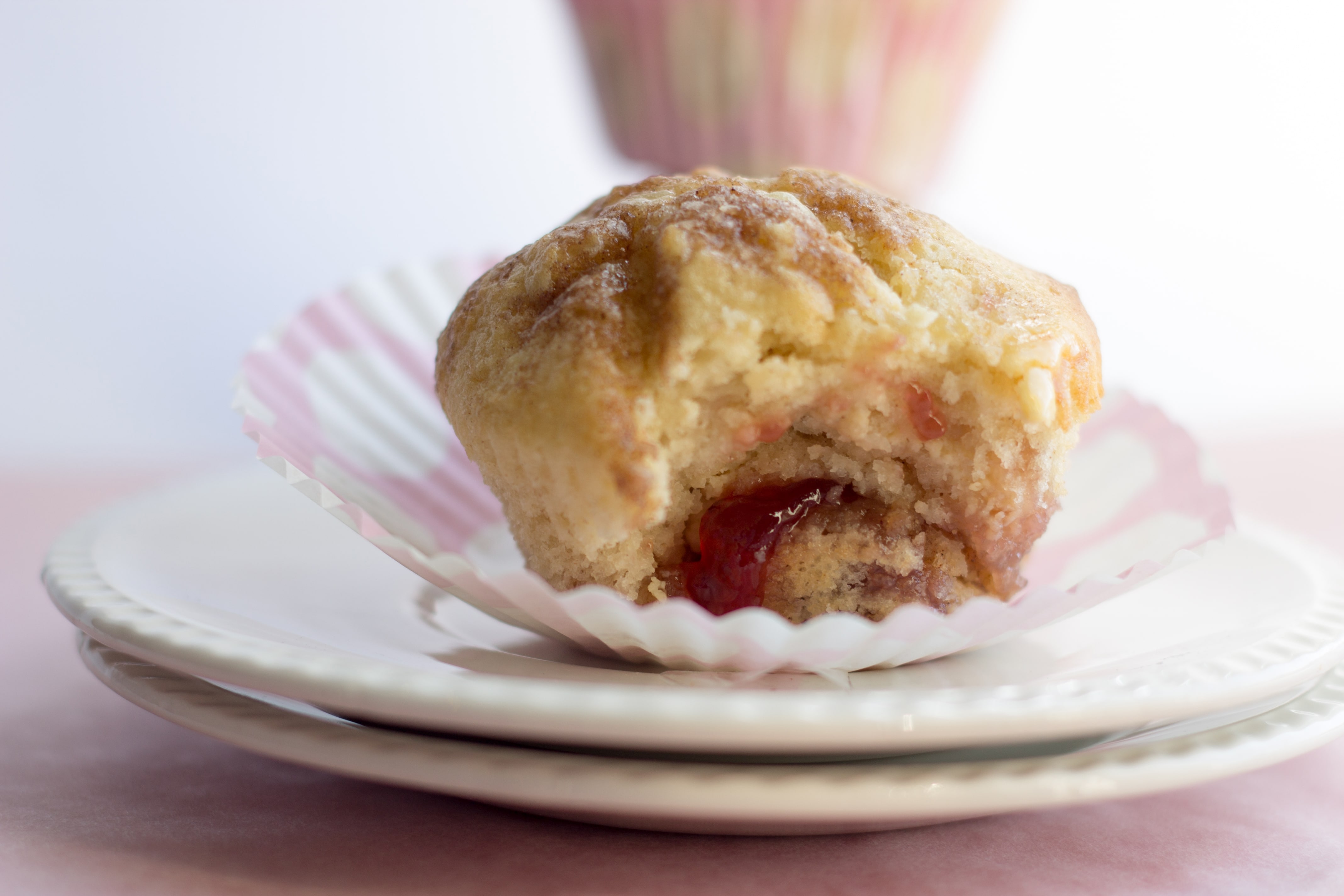 raspberry cheesecake muffins