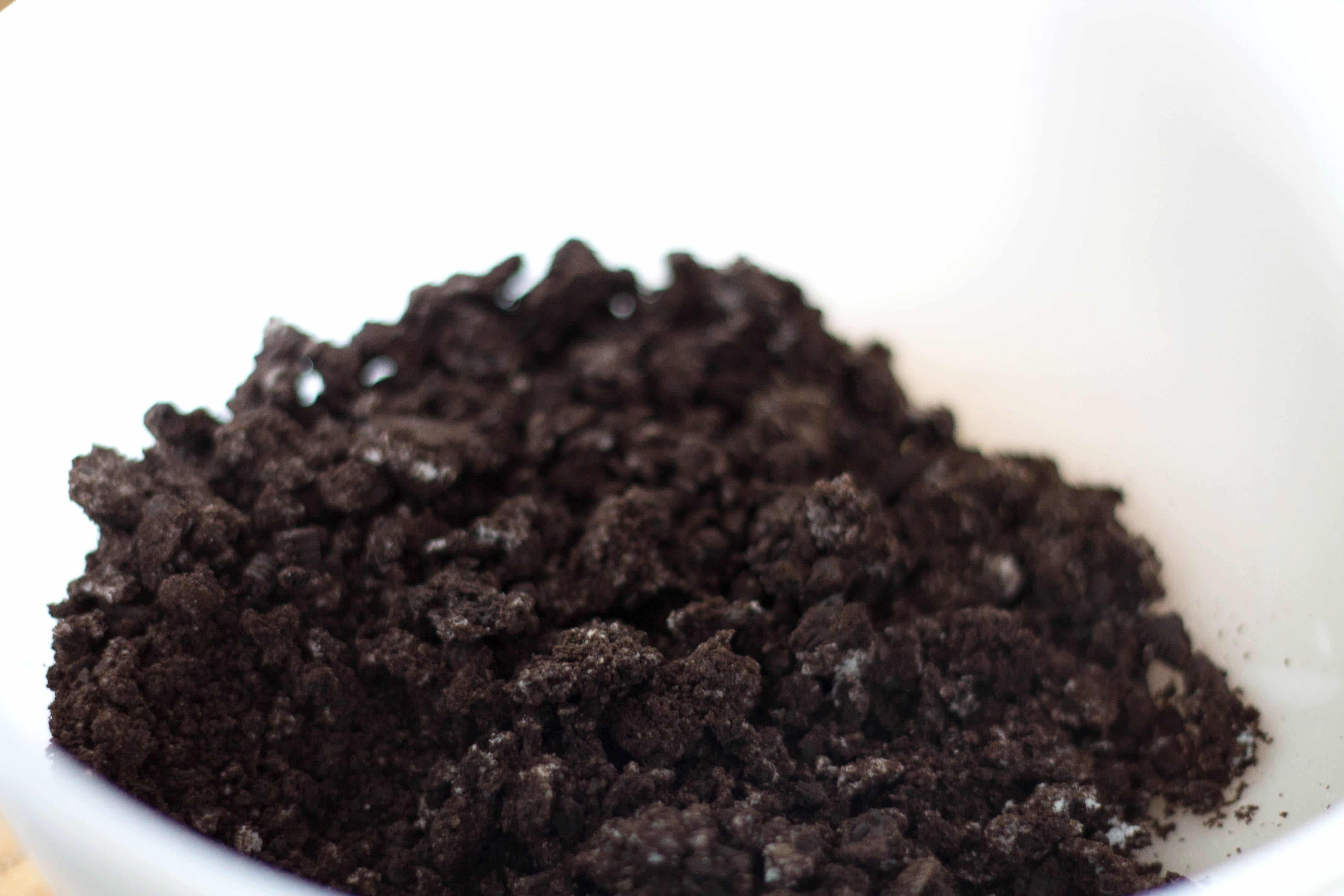 No Bake Chocolate Oreo Cheesecake