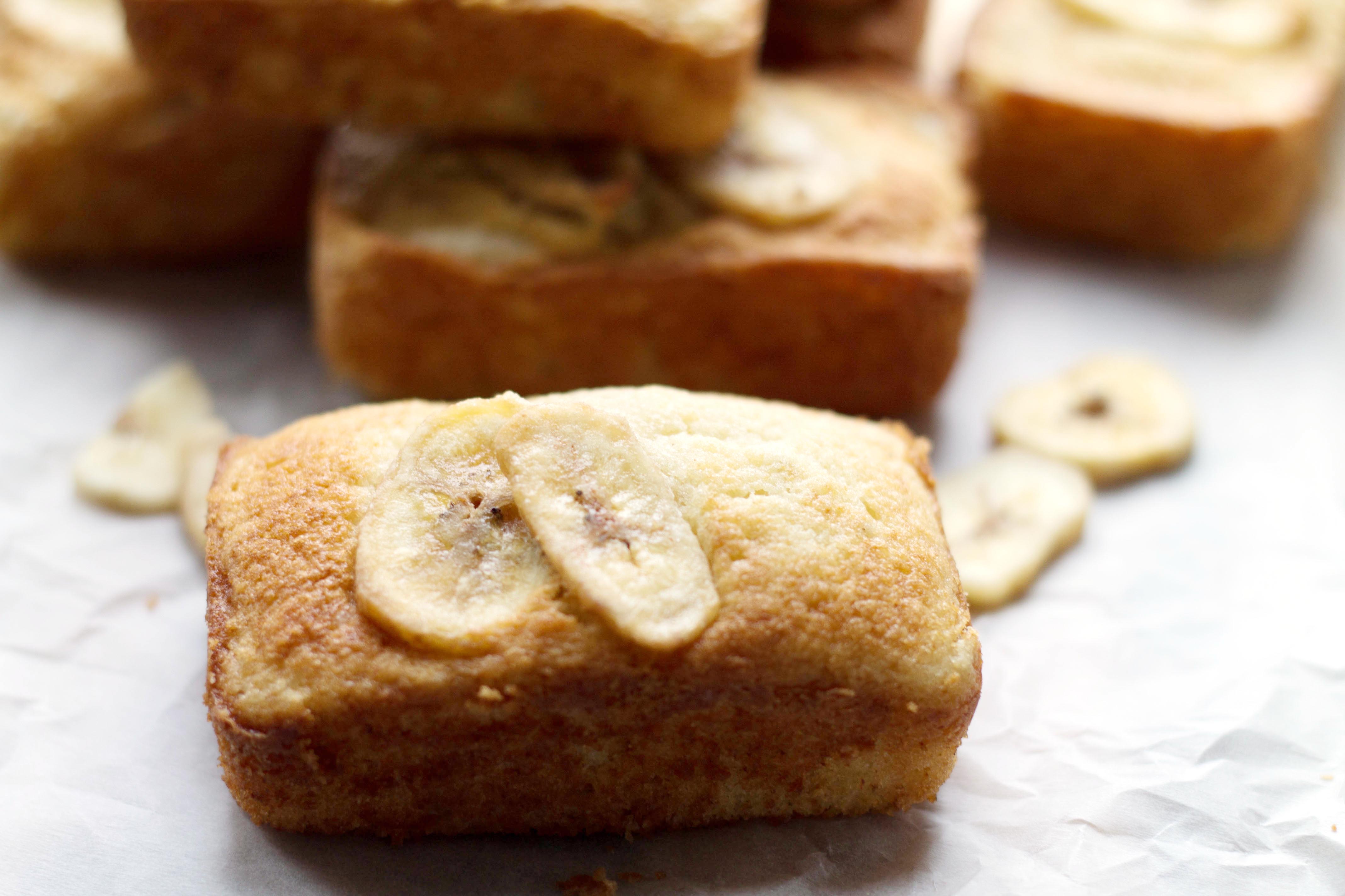 Mini Banana Bread Loaves - Erren's Kitchen