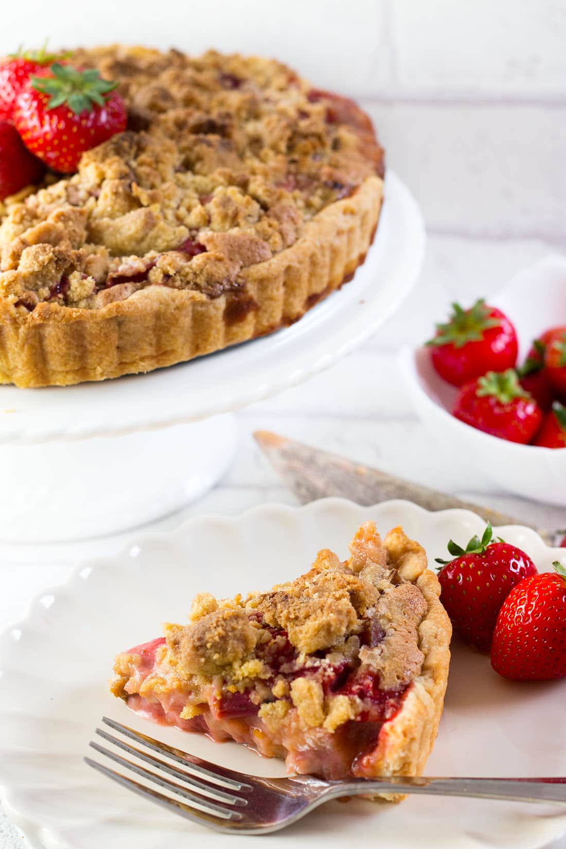 Rhubarb and Strawberry Crumb Pie Erren's Kitchen