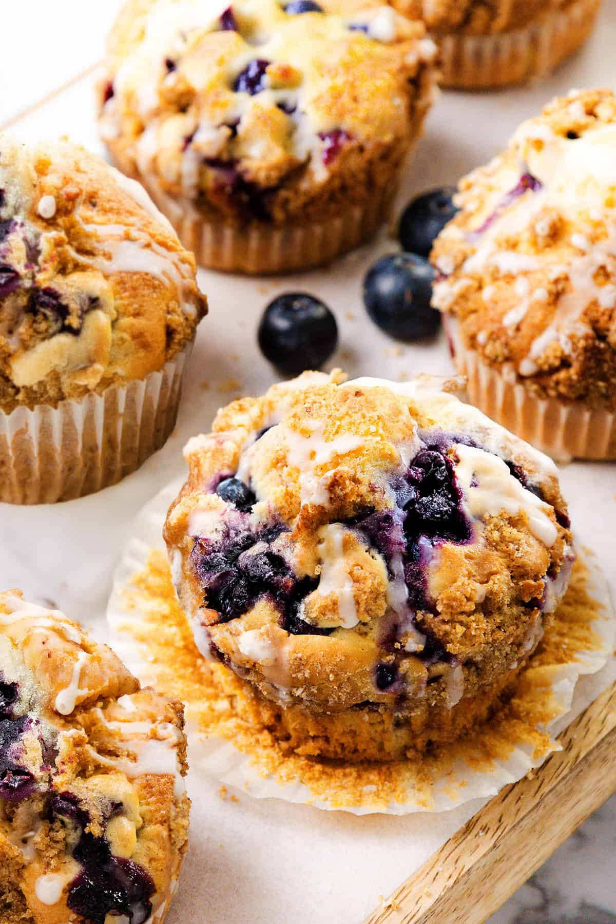 Blueberry Muffins With Crumb Topping