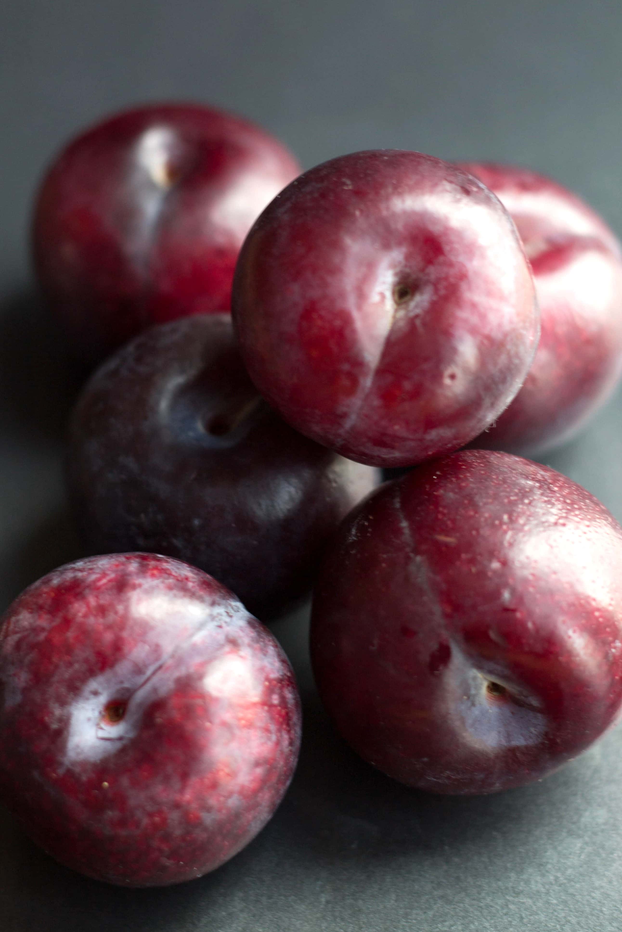 Simple Plum Upside Down Cake Recipe Simple Plum Upside Down Cake Recipe