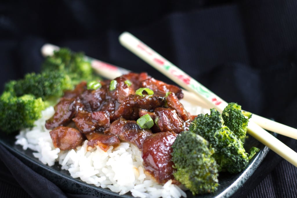 Slow Cooker Honey Soy Glazed Chicken - Erren's Kitchen - Delicious, tender chicken in a sweet and sticky soy glaze.