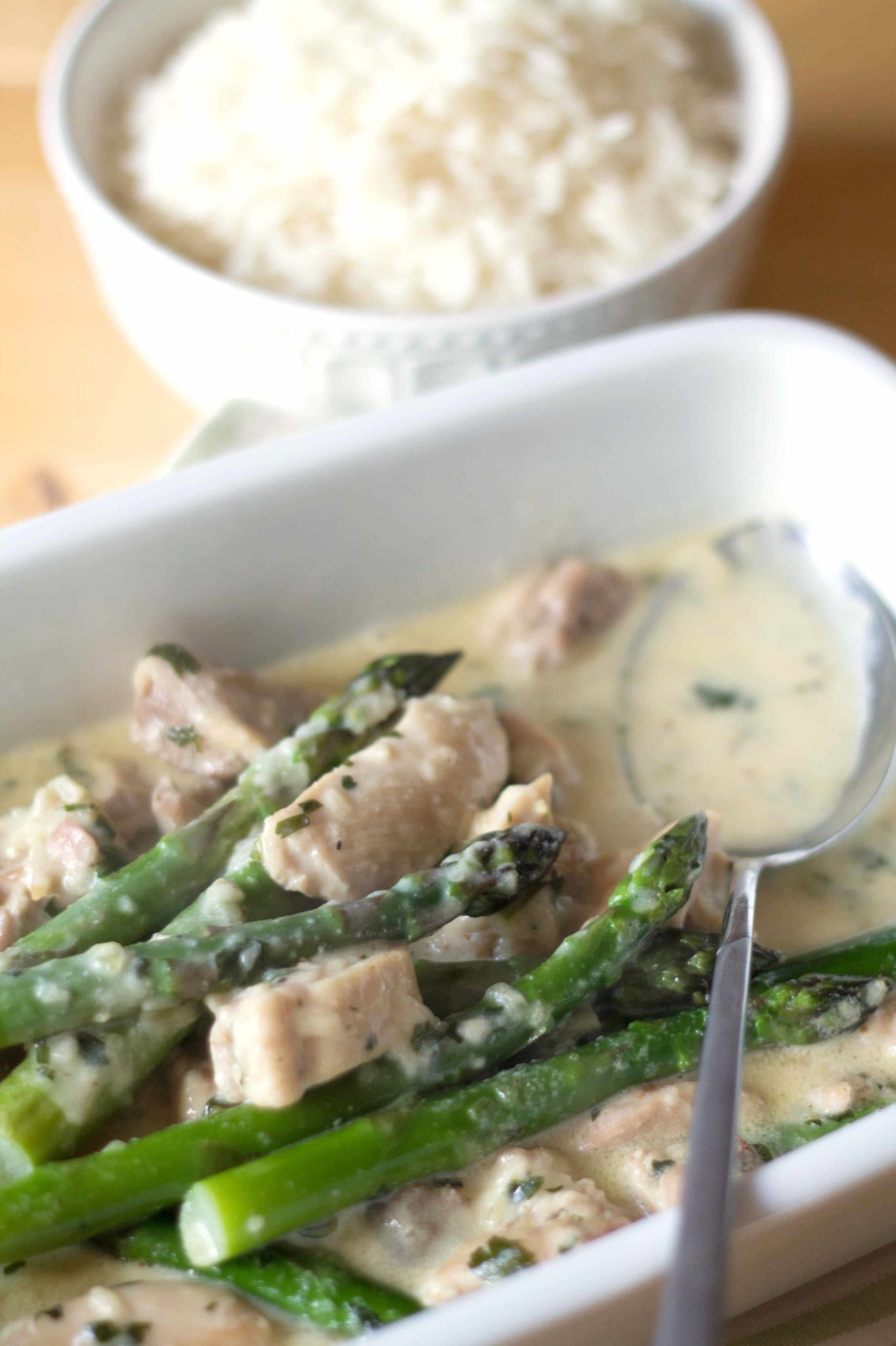 Skinny Creamy Asparagus Chicken Quick, easy and oh so good!
