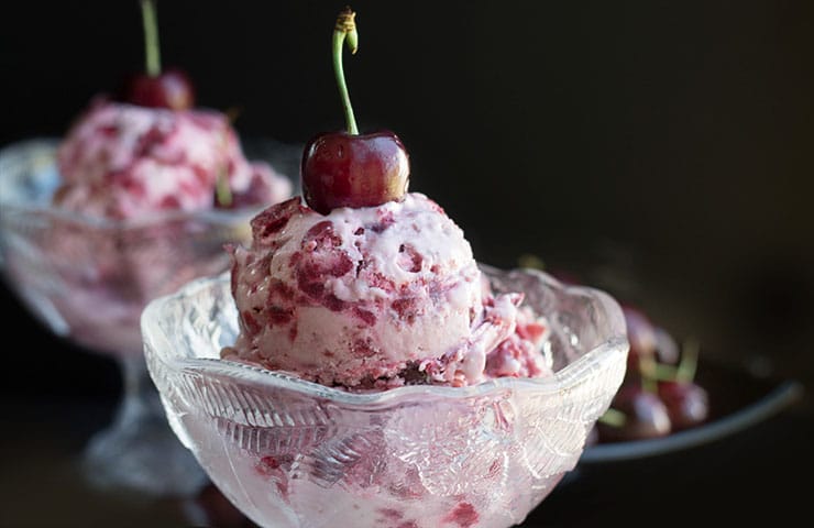 Easy-Homemade-Cherry-Ice-Cream-feature1.