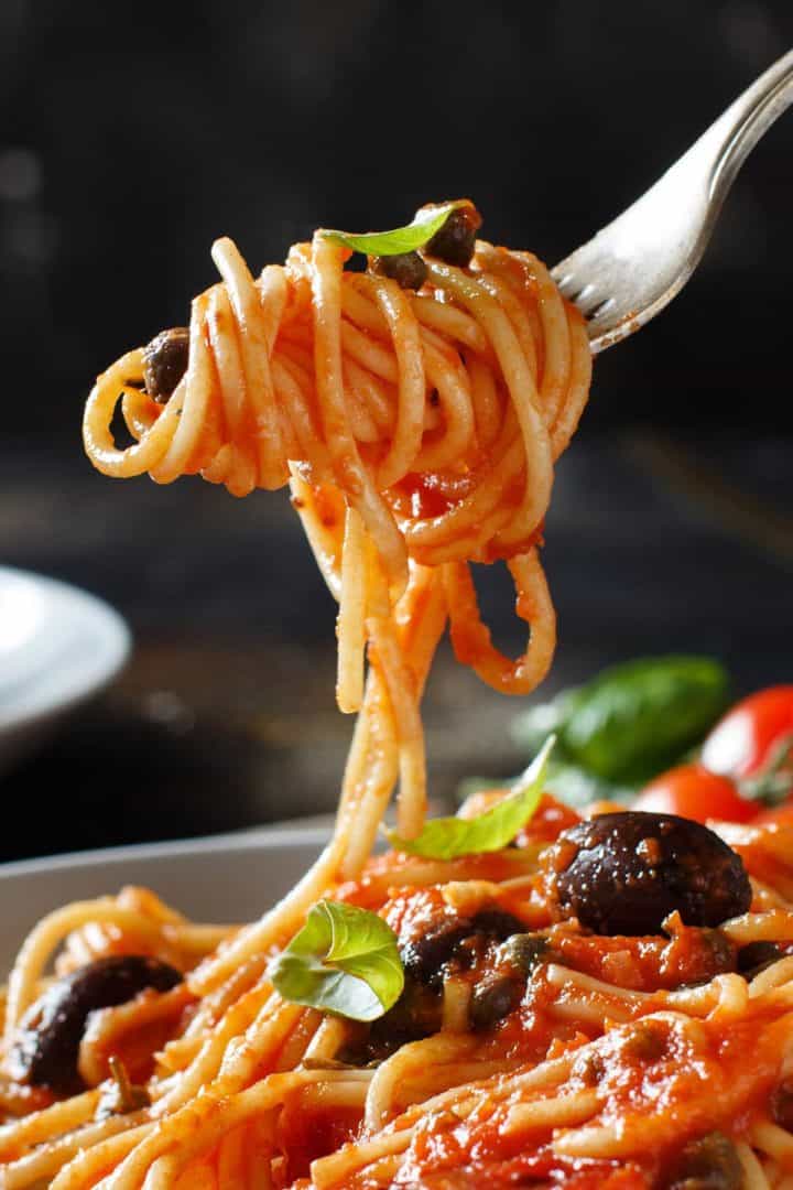Spaghetti Alla Puttanesca  - 21