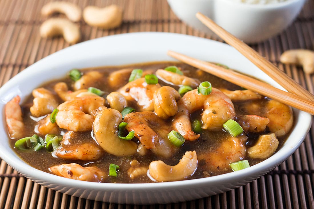 This Chinese recipe for 10 Minute Cashew Shrimp from Erren's Kitchen is quick, easy, delicious and on the table in less in 10 minutes - what more could you ask for?