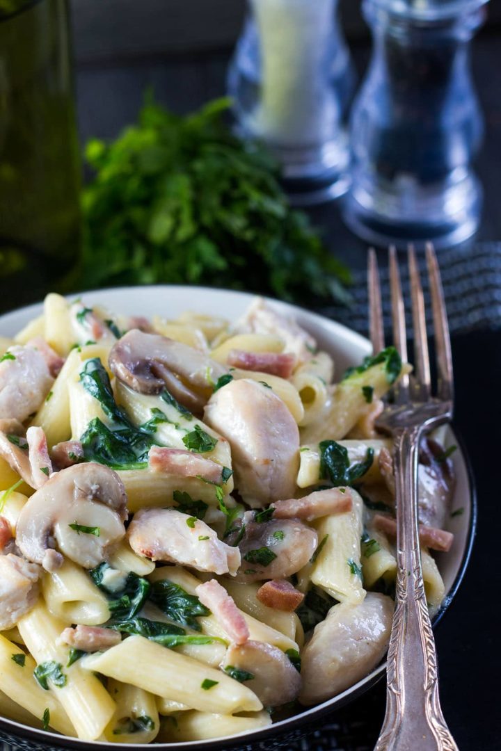 Creamy Chicken and Bacon Pasta