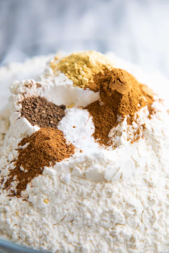 The flour and spices in a bowl