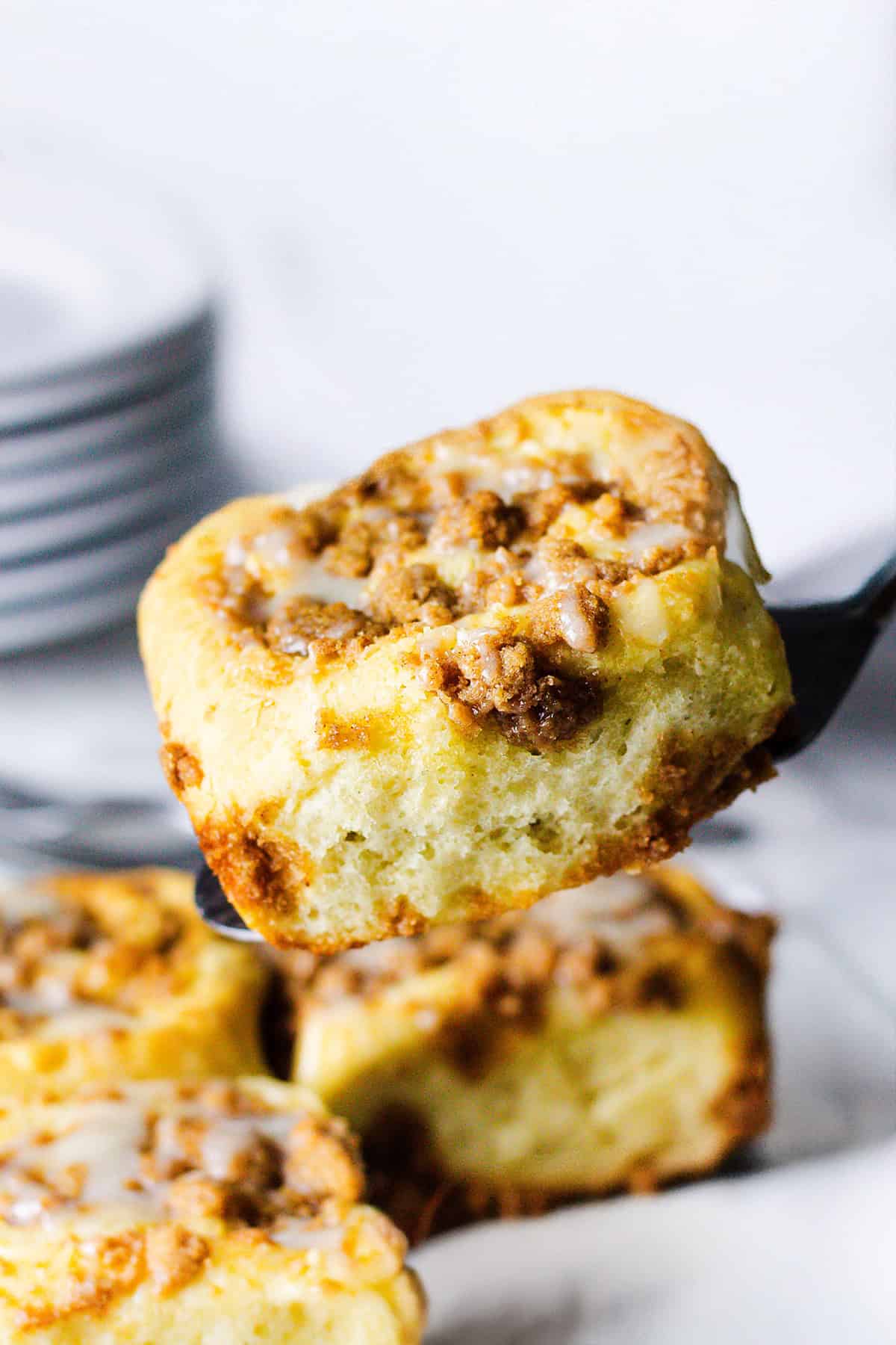 Cinnamon Crumb Buns