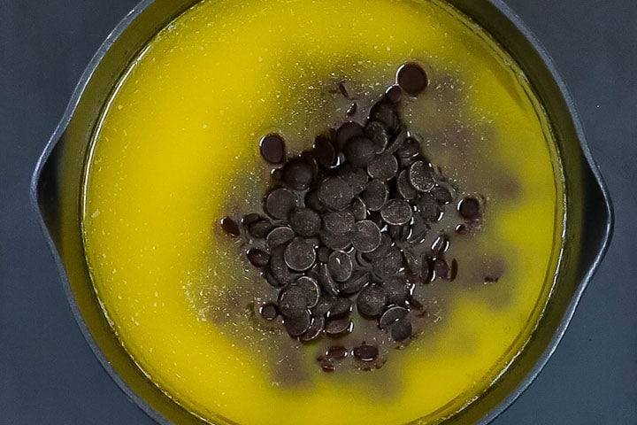 the chocolate added to the warm butter