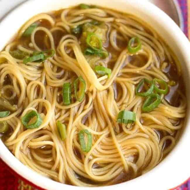 Quick-Easy-Chinese-Noodle-Soup1200-650x650.jpg