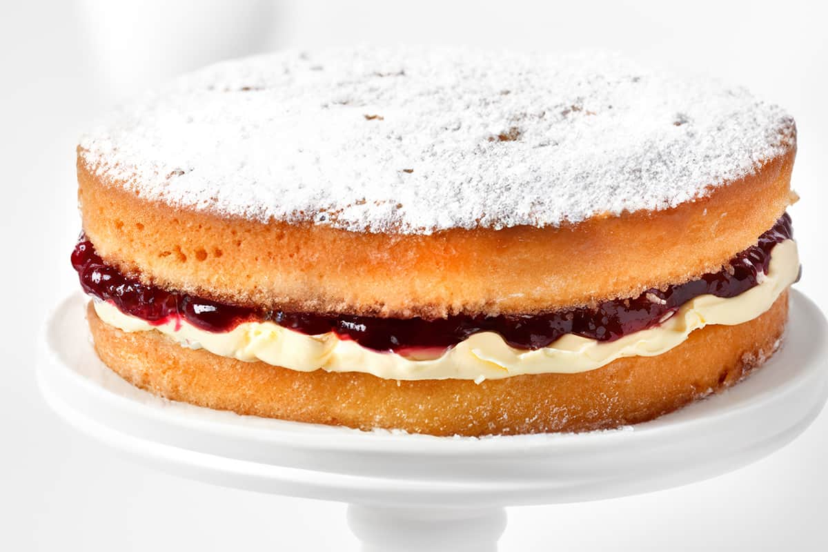 Victory (Victoria) Sponge Cake Recipe - Magnolia