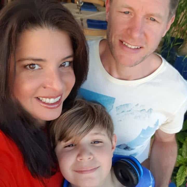 Erren with her husnabd and son