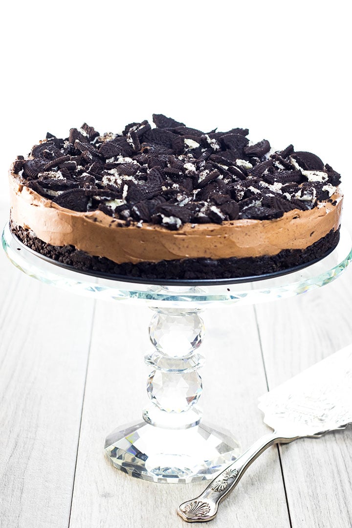 No Bake Chocolate Oreo Cheesecake