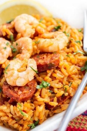 One-Pot Spanish Rice and Prawns Recipe: How to Make One-Pot Spanish Rice  and Prawns Recipe