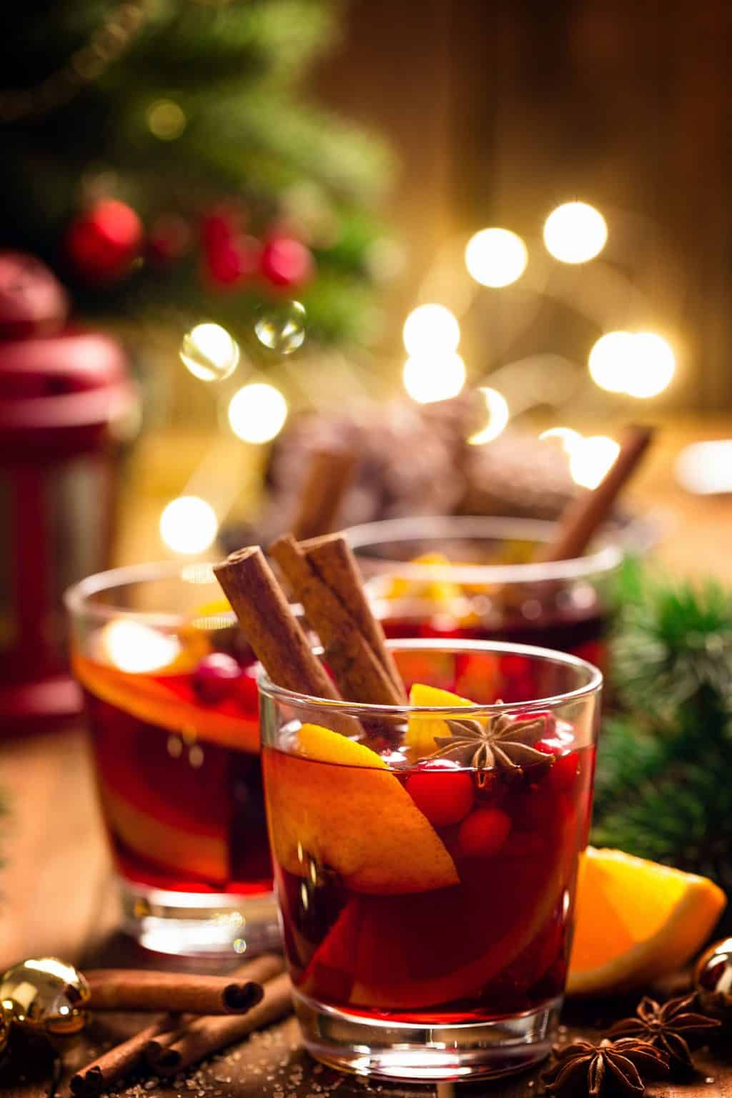 Easy Christmas Punch - Erren's Kitchen