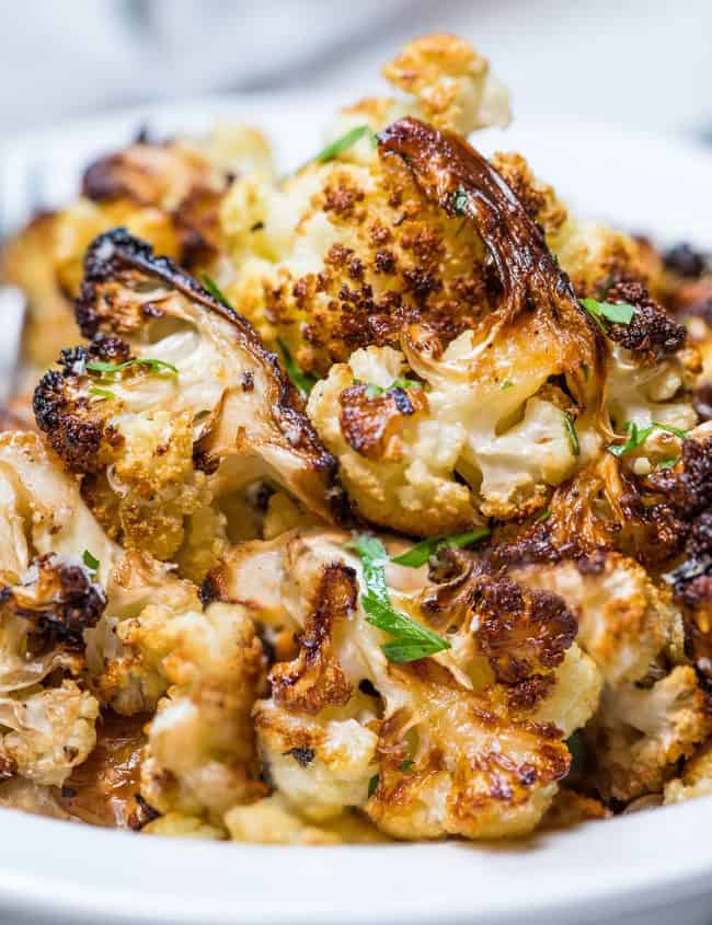 roasted cauliflower in a bowl ready to servet.