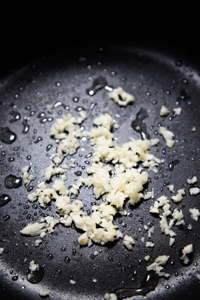 garlic sauteeing ina pan