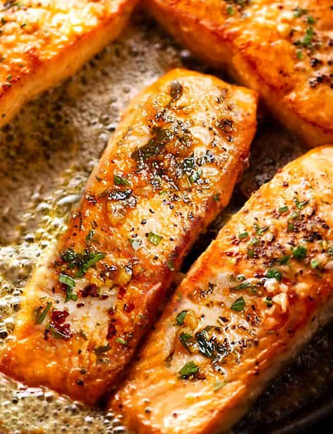 salmon in butter and garlic with parsley