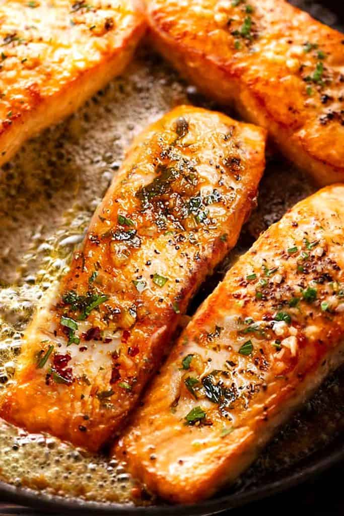 salmon in butter and garlic with parsley