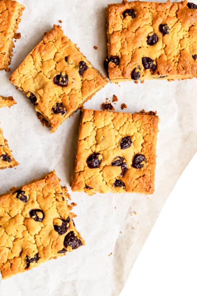 sliced Oatmeal Raisin Bars on baking paper