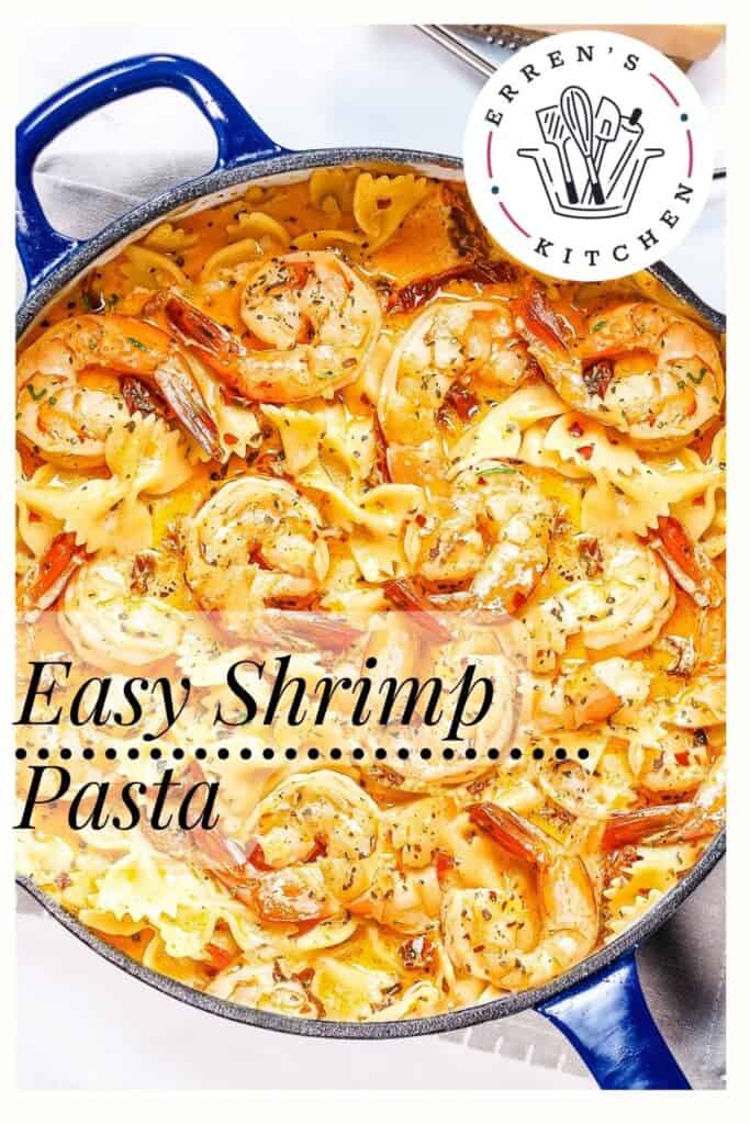 Un pin de Pinterest que muestra una bandeja de Easy Shrimp Pasta