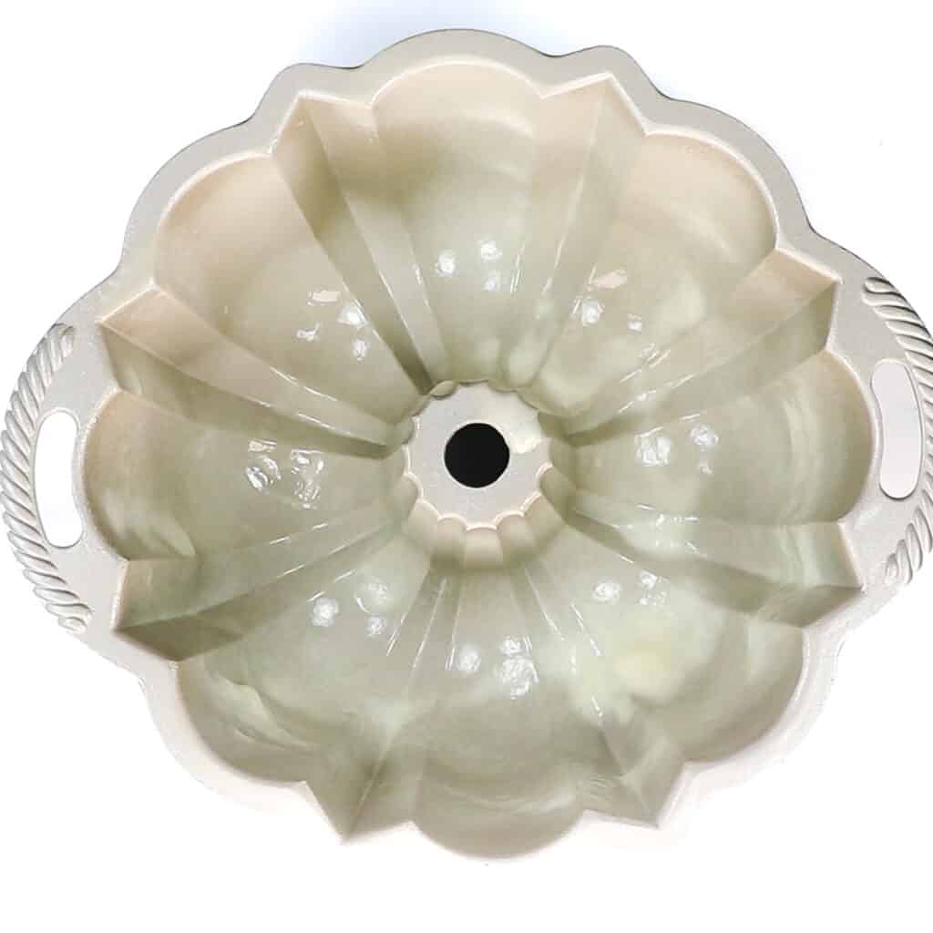 a greased cake pan