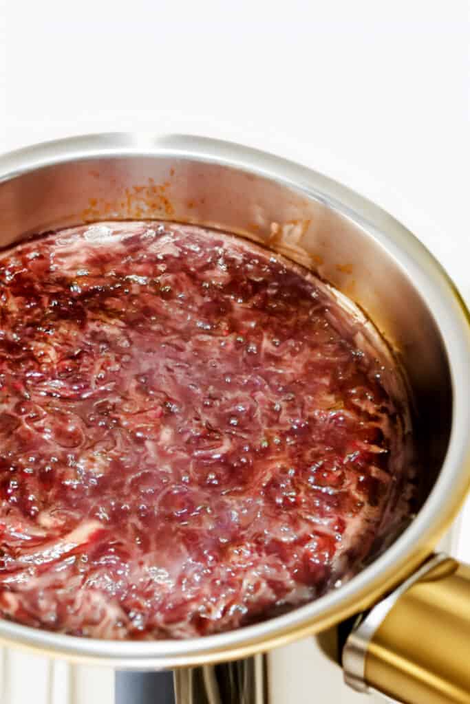 Shallot and red wine sauce - Eat Well Recipe - NZ Herald