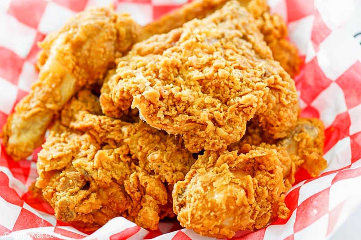 Picnic Fun: 28 Yummy Recipes for an Outdoor Feast