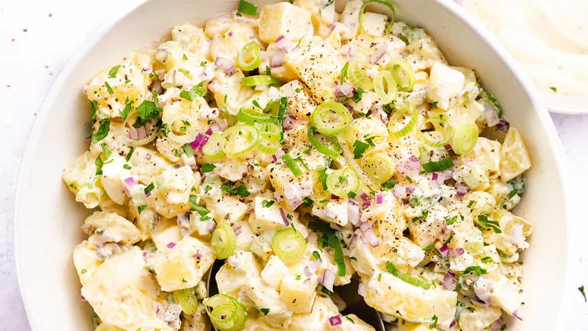 Crowd-Pleasing Pot Luck Salad Recipes for Every Occasion