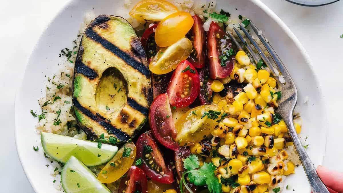 From Breakfast to Dessert: 21 Ways to Use Avocado