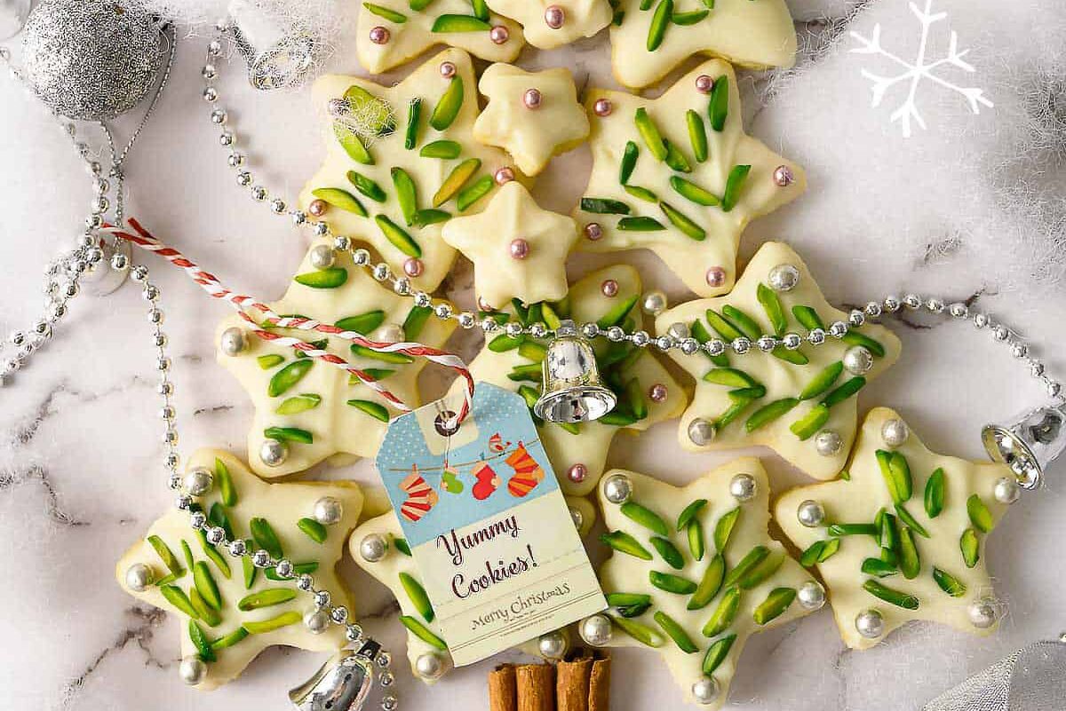 Tis the Season to Get Baking: 18 Christmas Confections