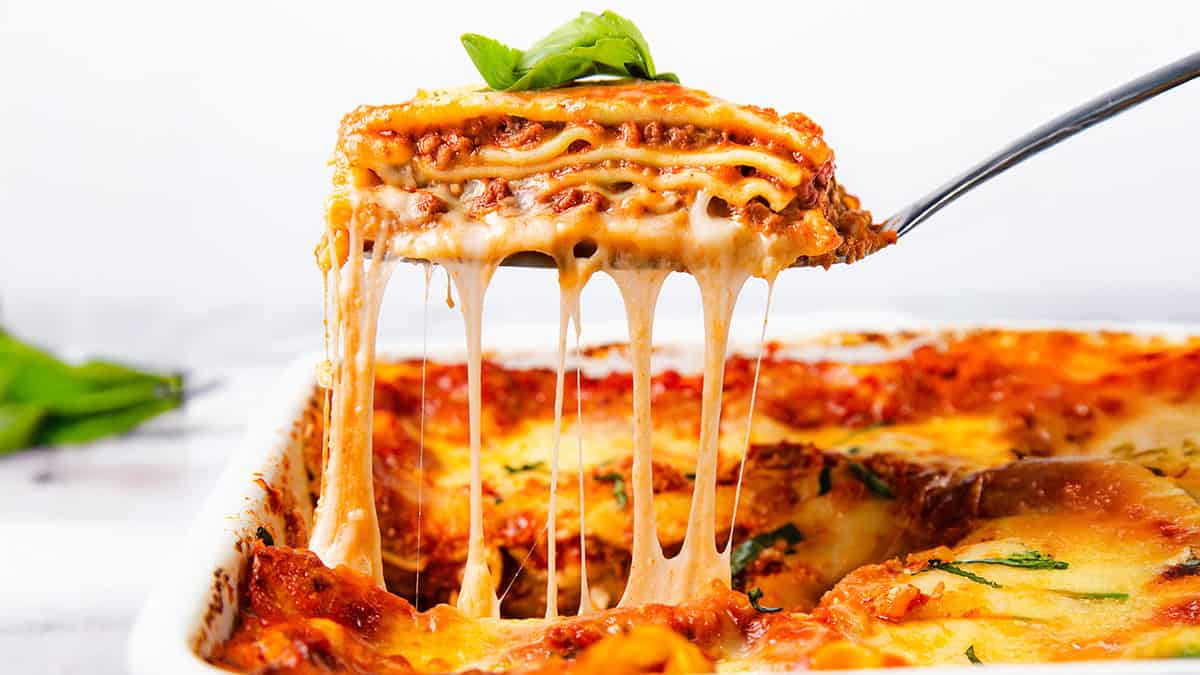 15 Cheesy Recipes That Are Ooey, Gooey, and Oh-So-Delicious