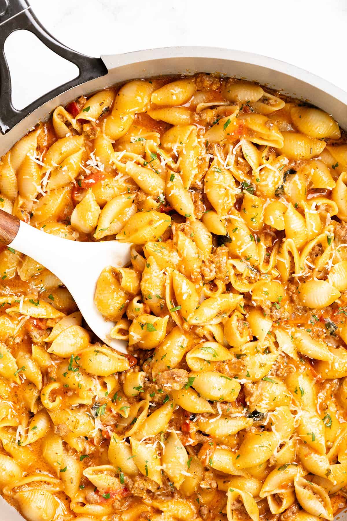 One Pot Creamy Tomato Ground Beef Pasta